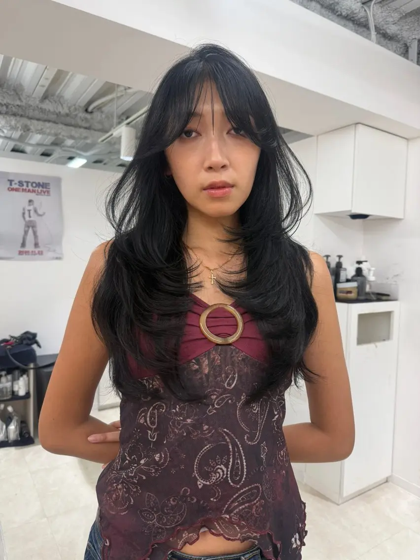 ロング カット ヘアカラー YOLO 渋谷 RIONAのヘアスタイル