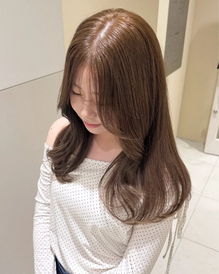 セミロング カラー ヘアアレンジ ブリーチ 透明感カラー ブリーチなしカラー カット ヘアカラー 天神レイヤーカット No.1💖マユカのヘアスタイル