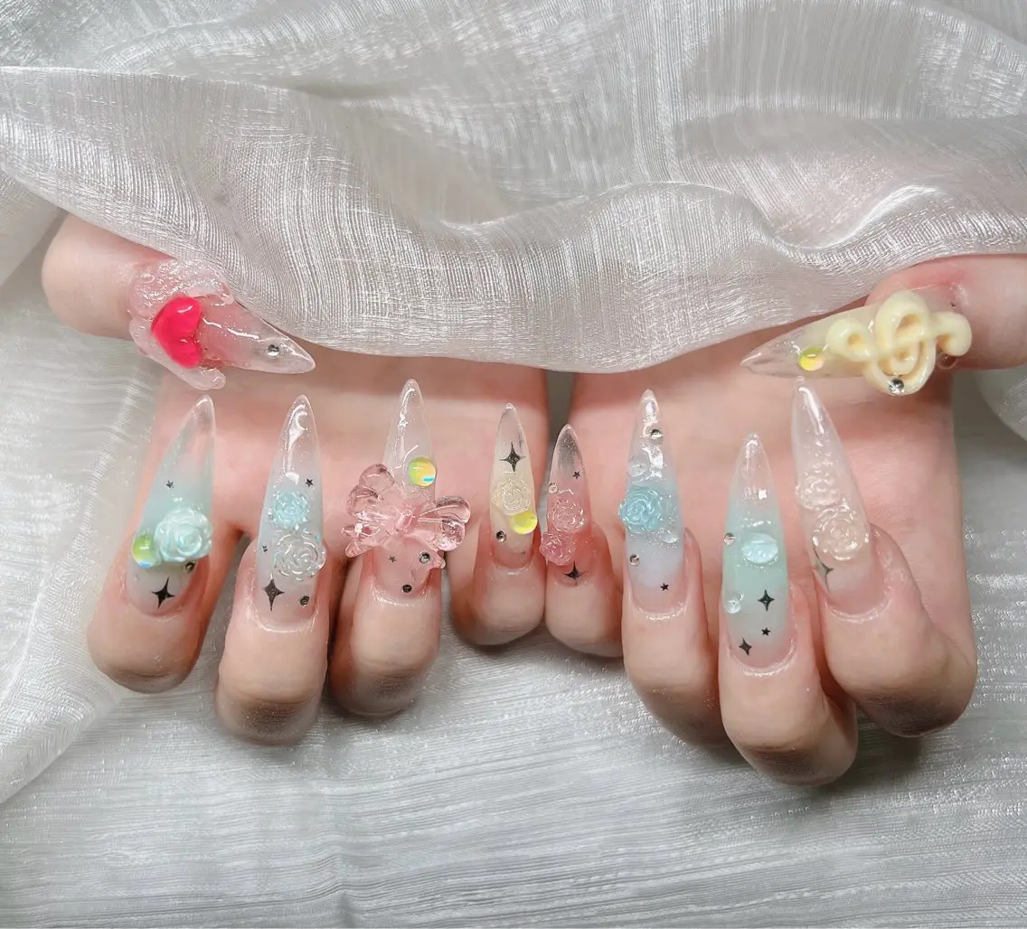 ネイル ハンドネイル Lee Nailsのネイルデザイン