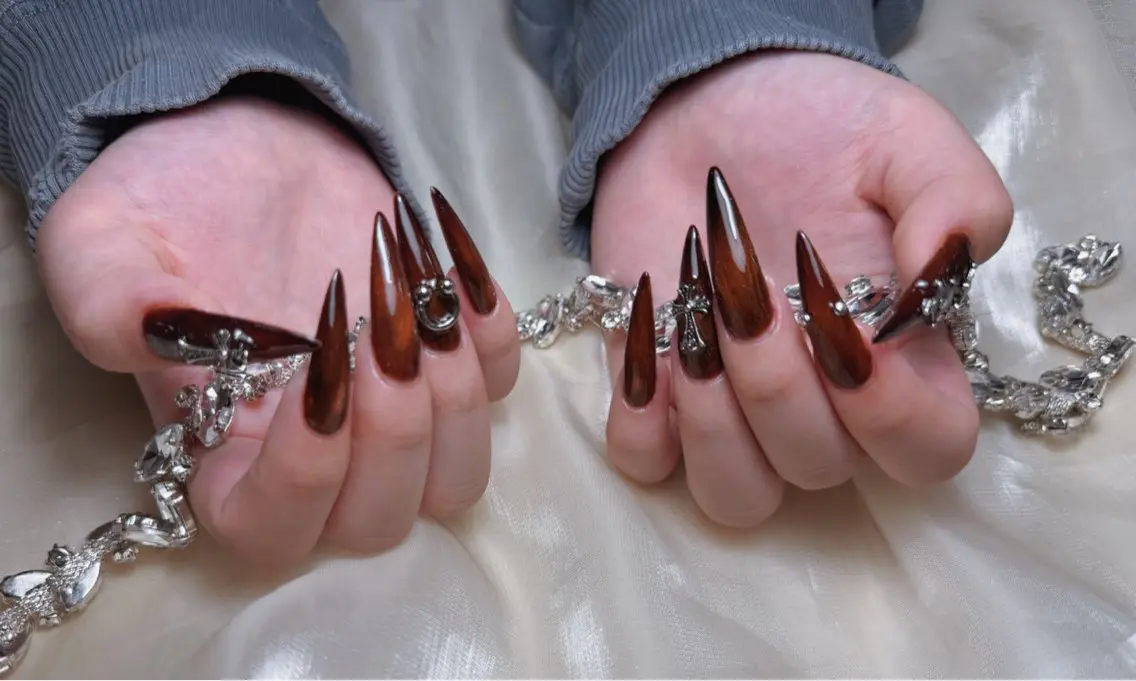 ネイル フラッシュネイル フレンチネイル グラデーション キラキラネイル 韓国ネイル ハンドネイル nyunn nailのネイルデザイン
