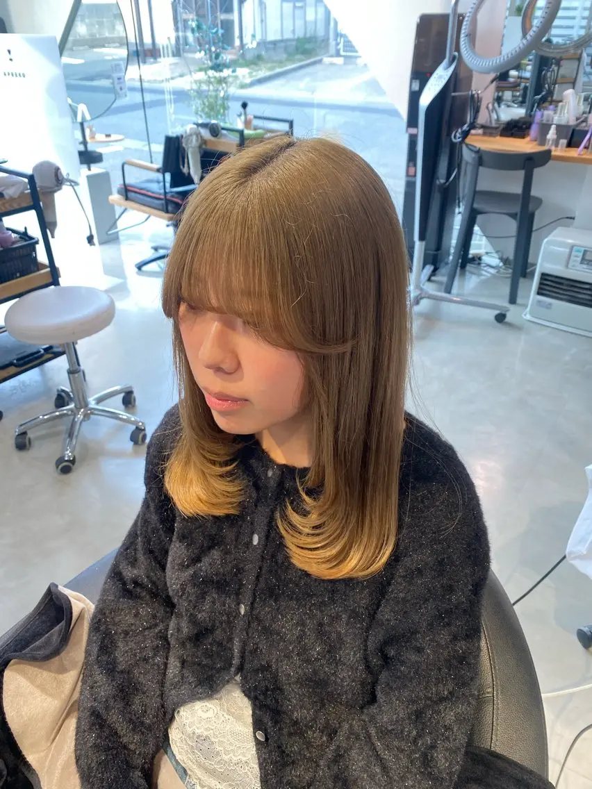ミディアム カット トリートメント APREKO 葵のヘアスタイル