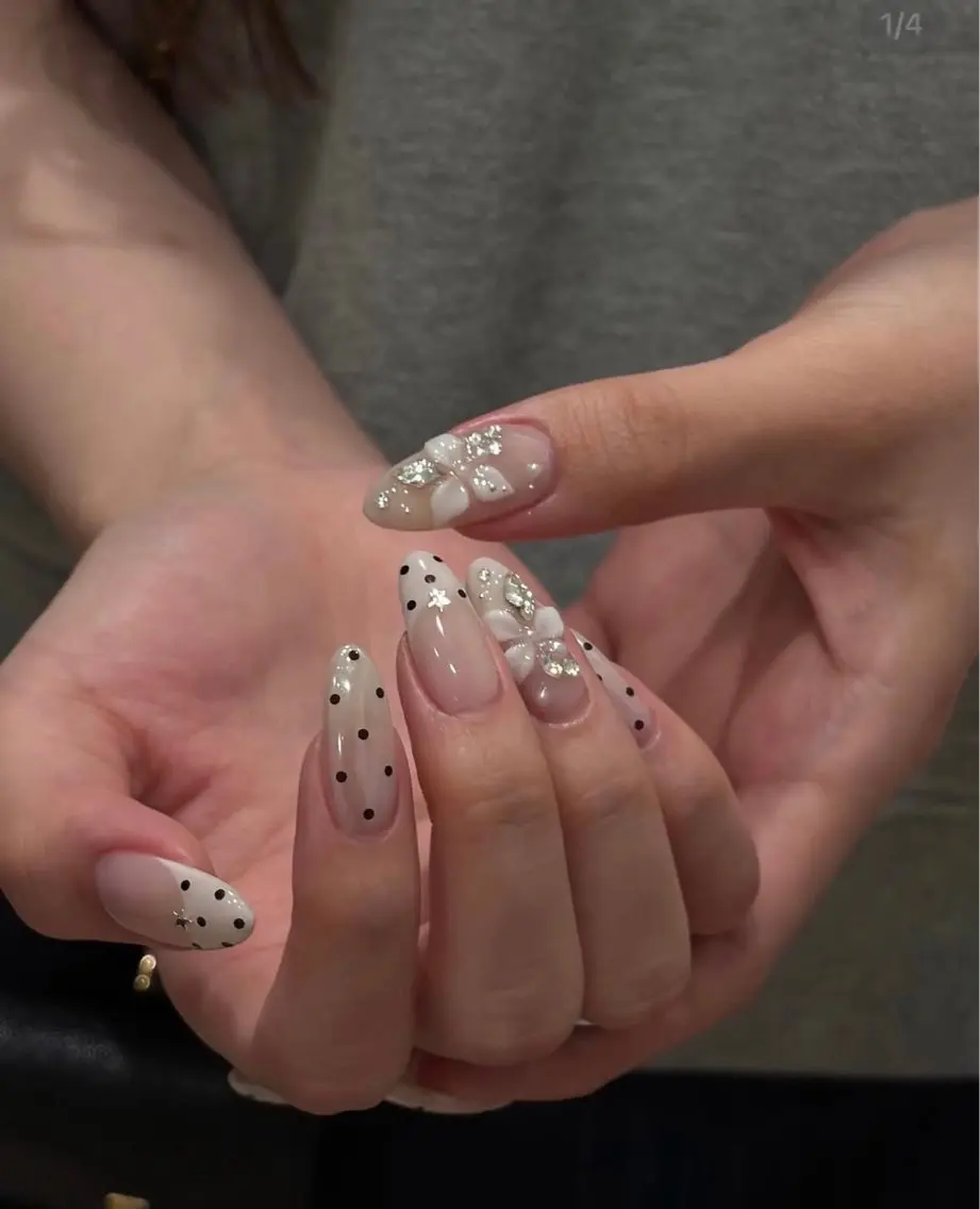 ネイル ハンドネイル HAPPI NAIL CALINのネイルデザイン