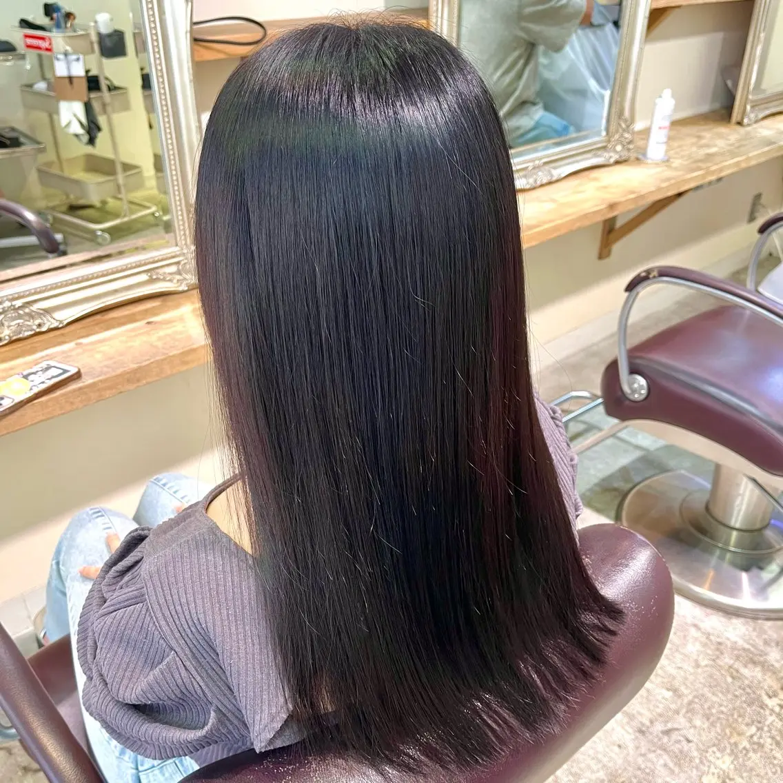ロング カラー ラベンダーカラー 髪質改善 トリートメント ヘアカラー トリートメント フェザーパーマ🌙 毛流れ yuzukiのヘアスタイル