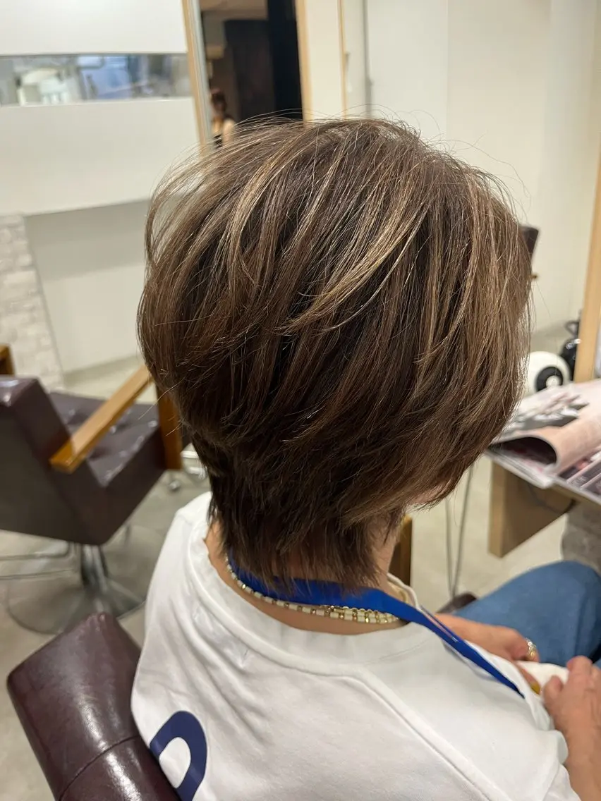 ショート カラー nicahair maiのヘアスタイル