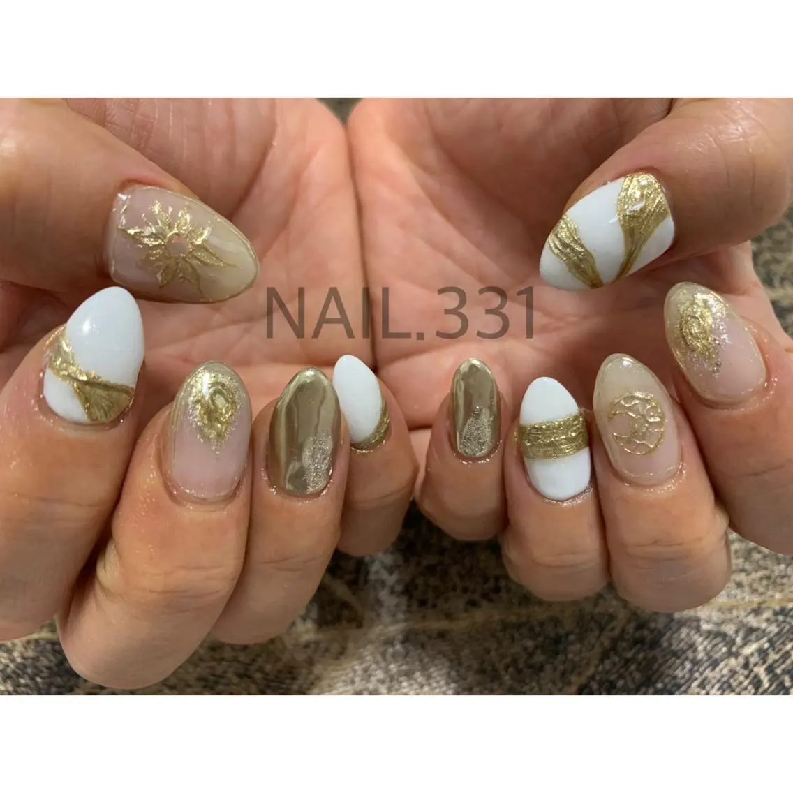 ネイル ミラーネイル ニュアンスネイル Nail 331のネイルデザイン