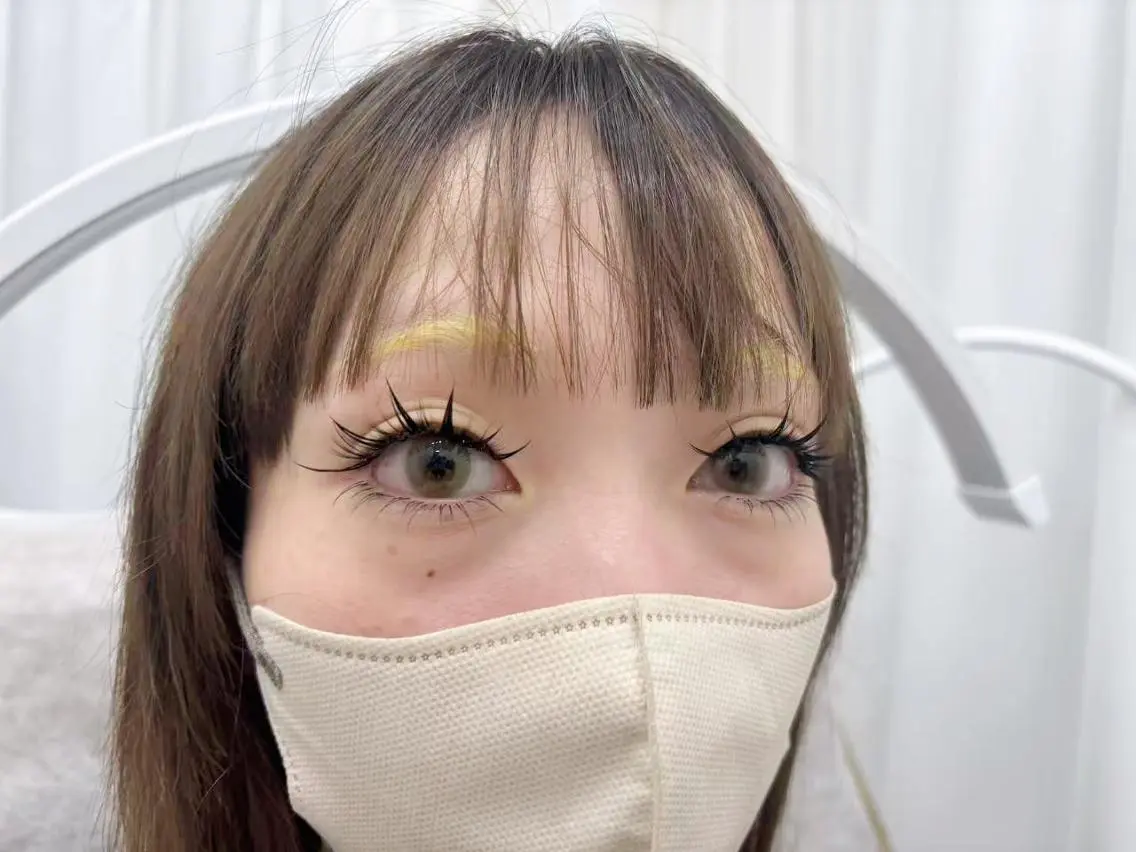 マツエク・マツパ 束感まつ毛 韓国風マツエク 下まつげエクステ ワンホンマツエク Miki🎀マツエク 🌸ネイル専門店のネイルデザイン
