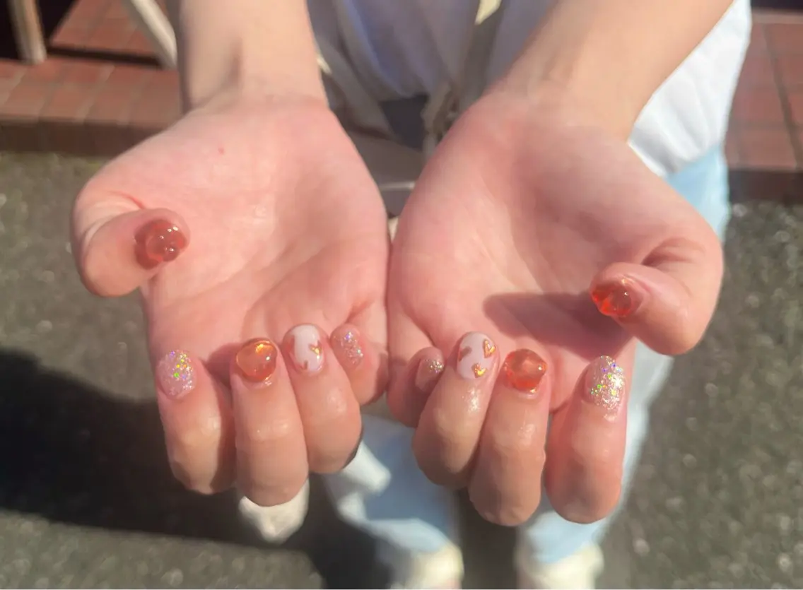 ネイル ハート ぷっくりネイル ショートネイル Nail salon Cielel⟡Ayaのネイルデザイン