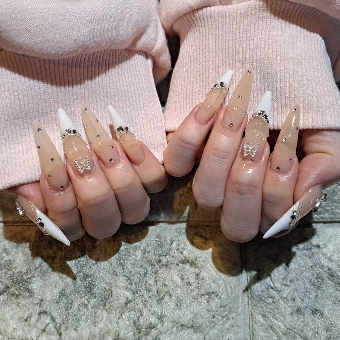 ネイル 長さ出し フレンチネイル ガーリー ロングネイル スカルプネイル ハンドネイル RounGe町田店 🧸大谷のネイルデザイン