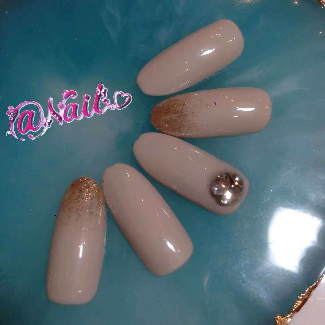 ネイル ネイルチップ 小尾 栞のネイルデザイン