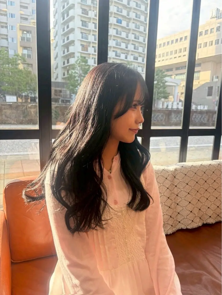 ロング ヘアカラー 上島 未緒のヘアスタイル
