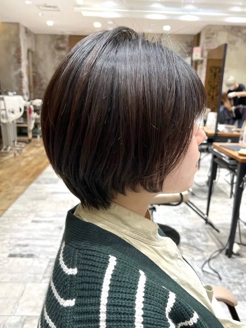 ショート カラー カット ヘアカラー トリートメント 💍新宿ショート 💍岩田莉奈のヘアスタイル