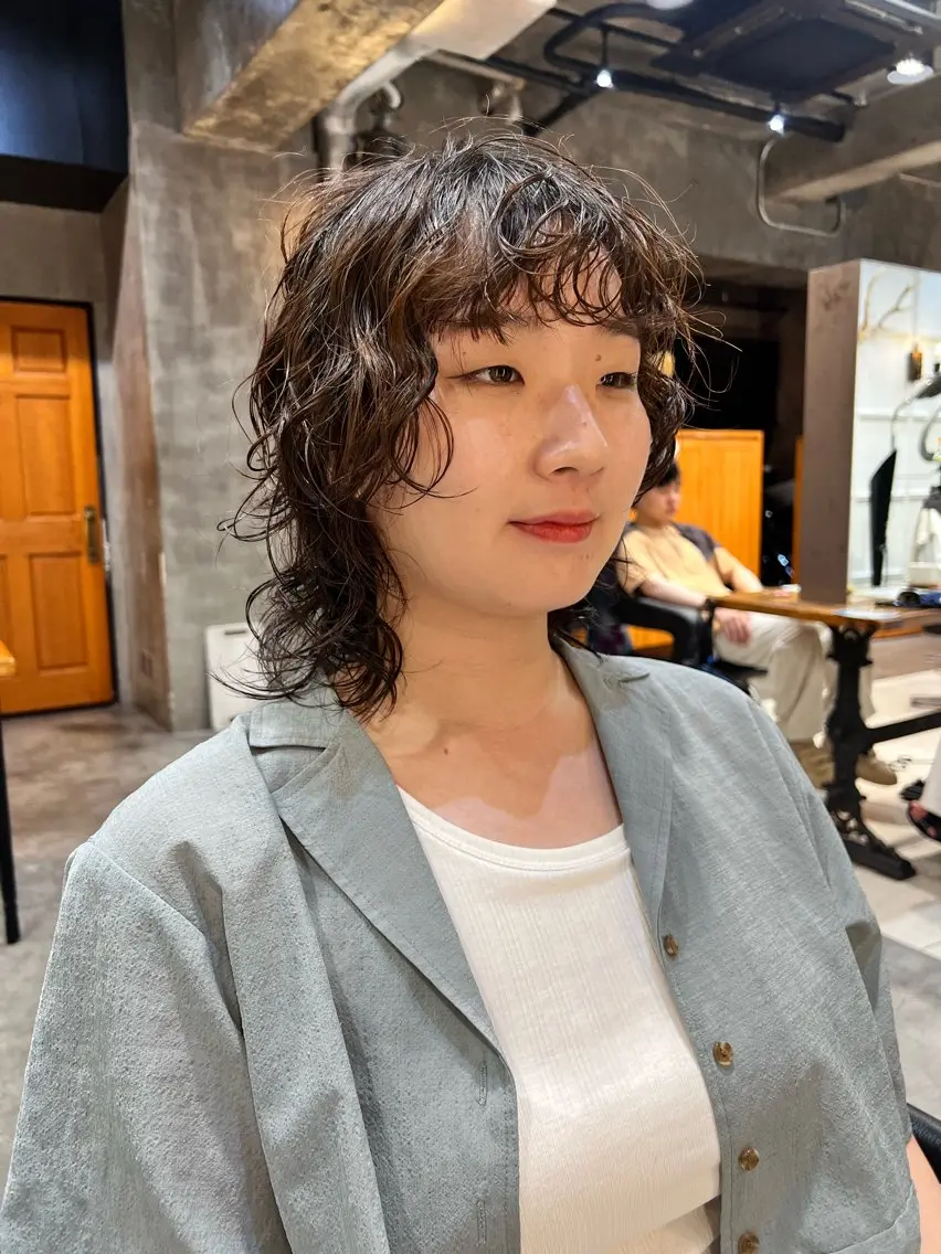 セミロング カット パーマ トリートメント 圧倒的デザイン力 店長🎨RENAのヘアスタイル
