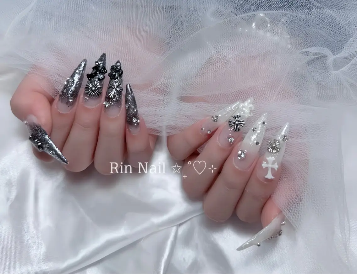 ネイル チークネイル フラッシュネイル フラワーネイル フットネイル ジェルネイル ハンドネイル Rin Nail Shinokuboのネイルデザイン