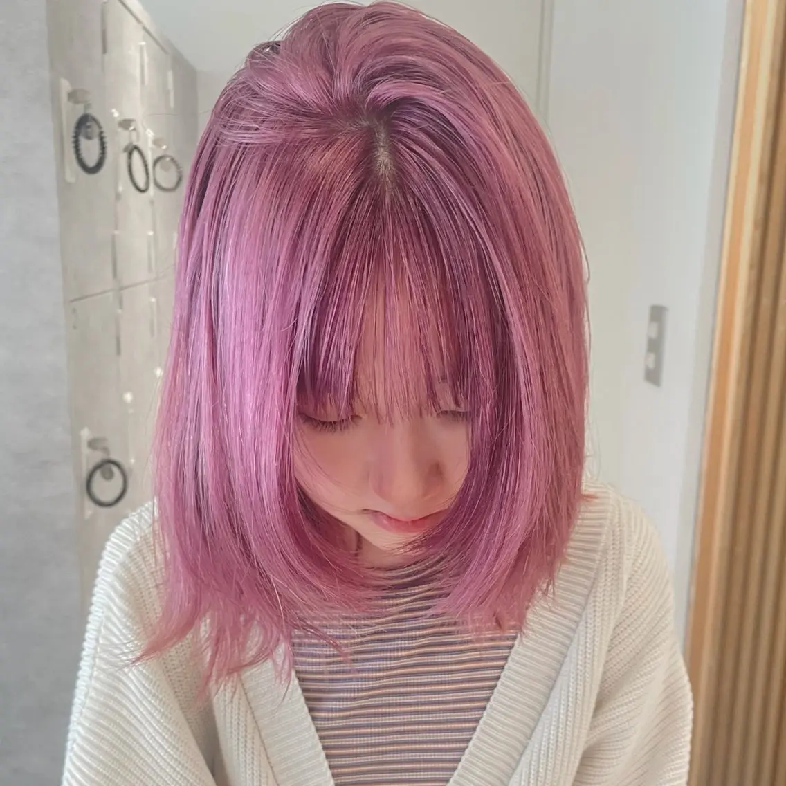 ミディアム カラー ブリーチ ケアブリーチ ダブルカラー ハイトーンカラー ラベンダーカラー ヘアカラー ダブルカラー,透け カラーHINARIのヘアスタイル