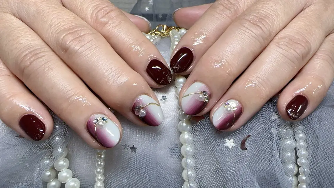 ネイル キラキラネイル ミラーネイル 持ち込み ハンドネイル Nail Salon J.C京急弘明寺駅のネイルデザイン