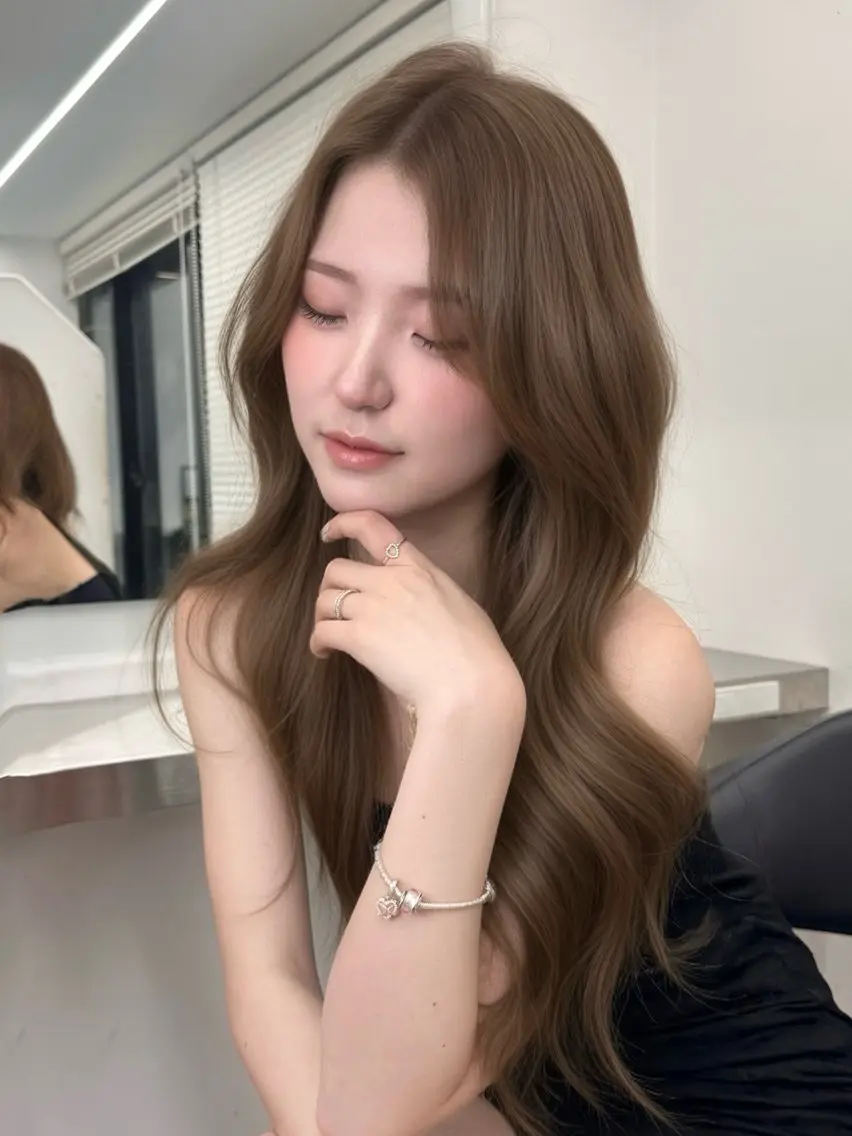 ロング カラー ヘアカラー ヘアセット 上品モテヘア🩶 karen🩶のヘアスタイル