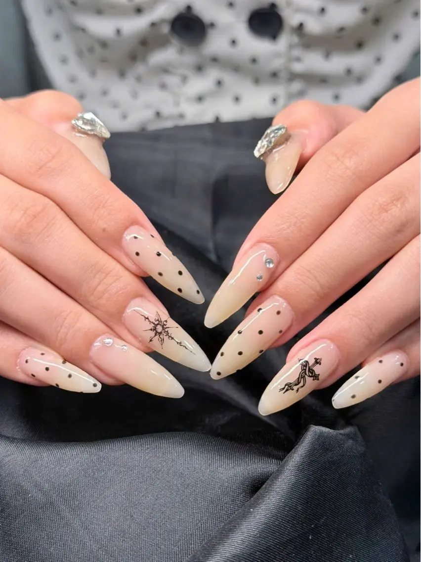 ネイル アートネイル フレンチネイル ジェルネイル 韓国ネイル マグネットネイル HAPPI NAIL 大国町のネイルデザイン