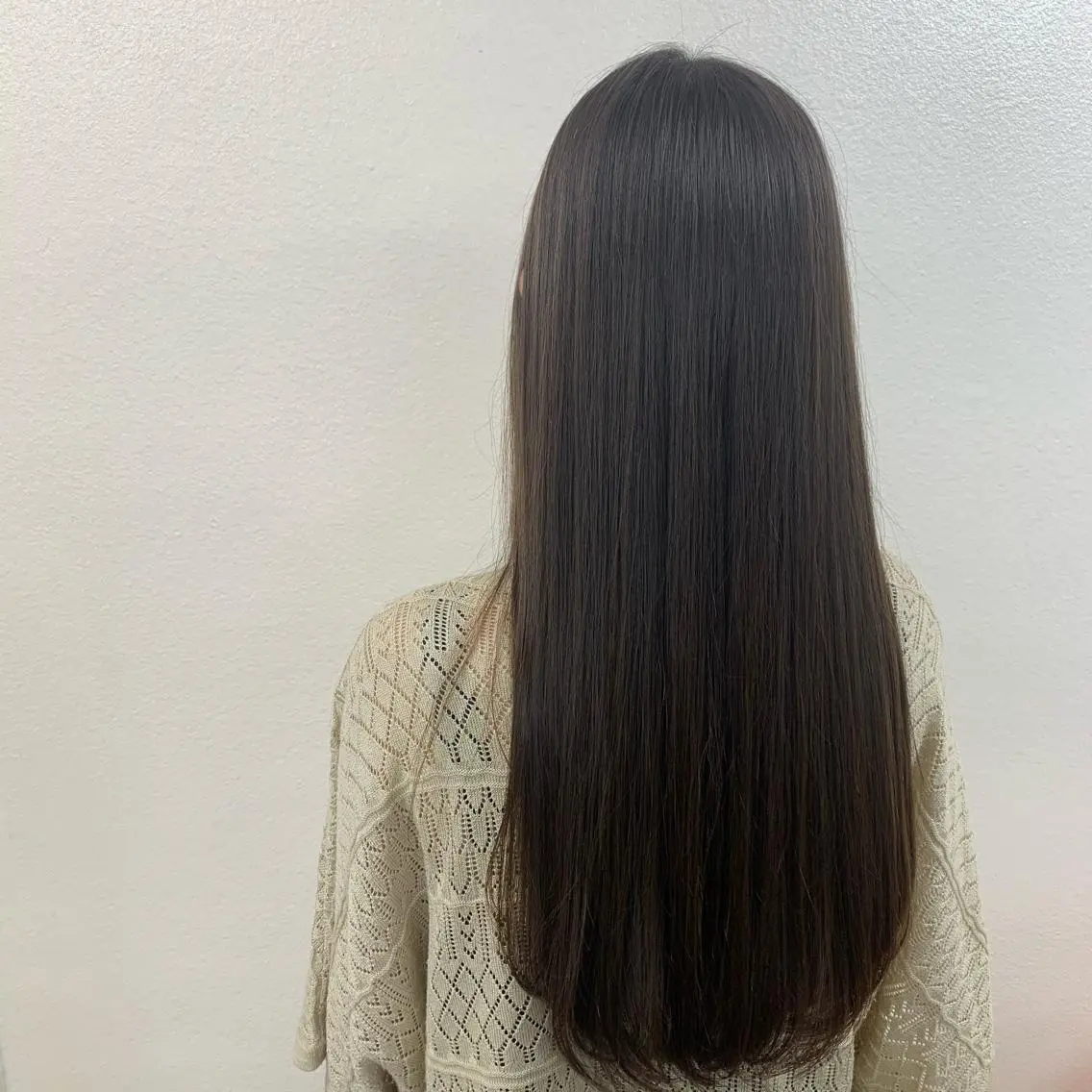 ロング カラー ヘアアレンジ 切りっぱなしボブ ベージュカラー ブルーカラー ブルージュ ミルクティーベージュ ダブルカラー｜ なおき｜池袋美容師のヘアスタイル