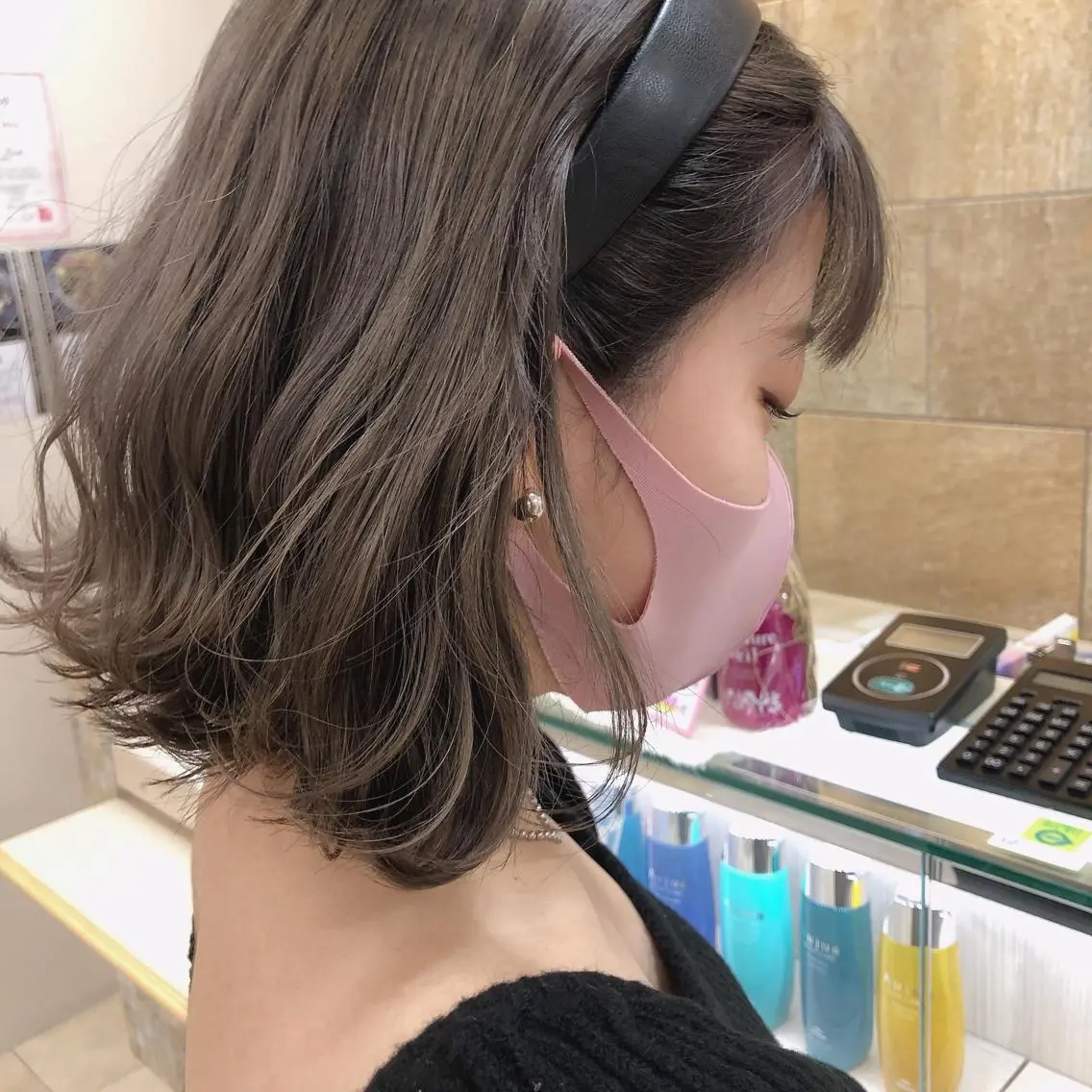セミロング カラー 黒髪 ブリーチ 盛れるレイヤーカット 得意🌹井上美沙のヘアスタイル