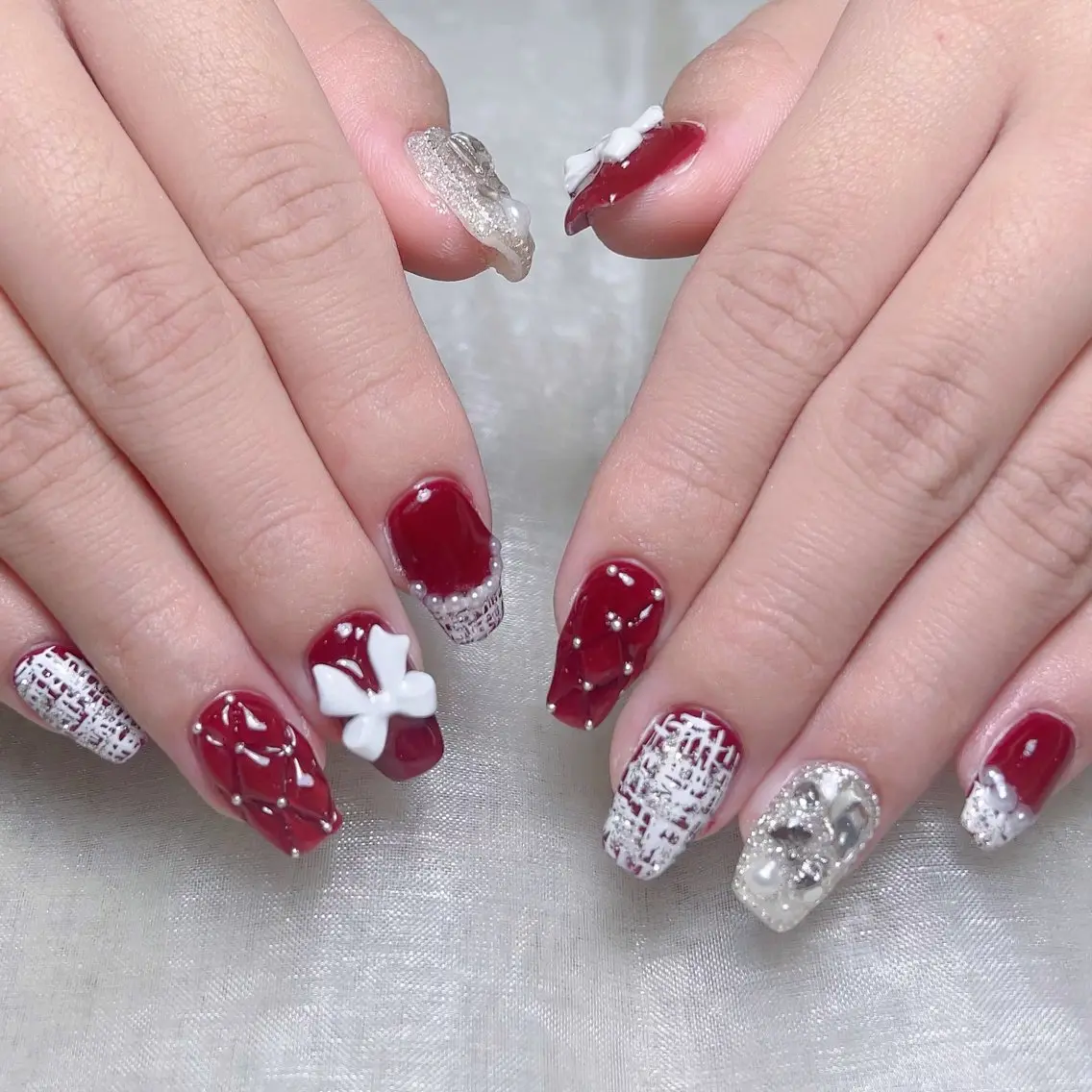 メンズ ネイル メンズ韓国風 アートネイル オーロラネイル ガーリー キラキラネイル ハンドネイル Nail salon 木にいるのネイルデザイン