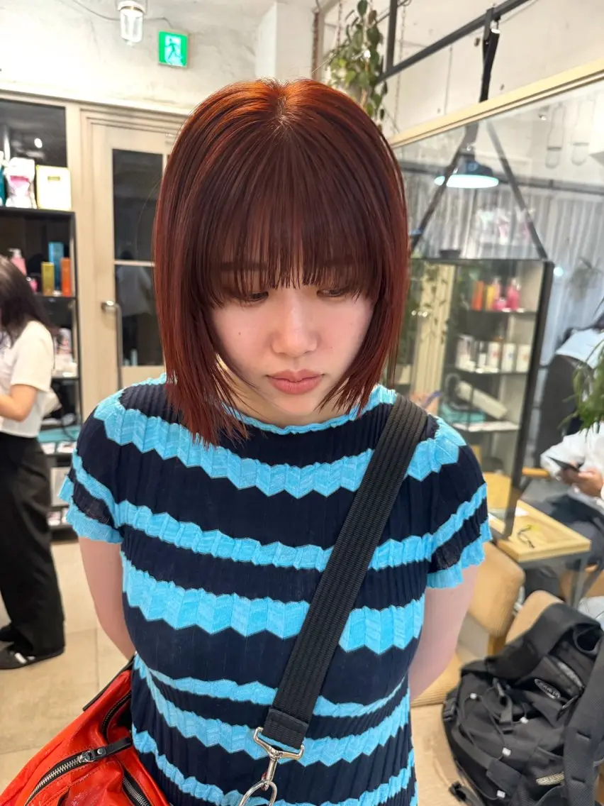 ショート カラー カシス レッドカラー ヘアカラー トリートメント Lomalia 🤍🫧/makoのヘアスタイル