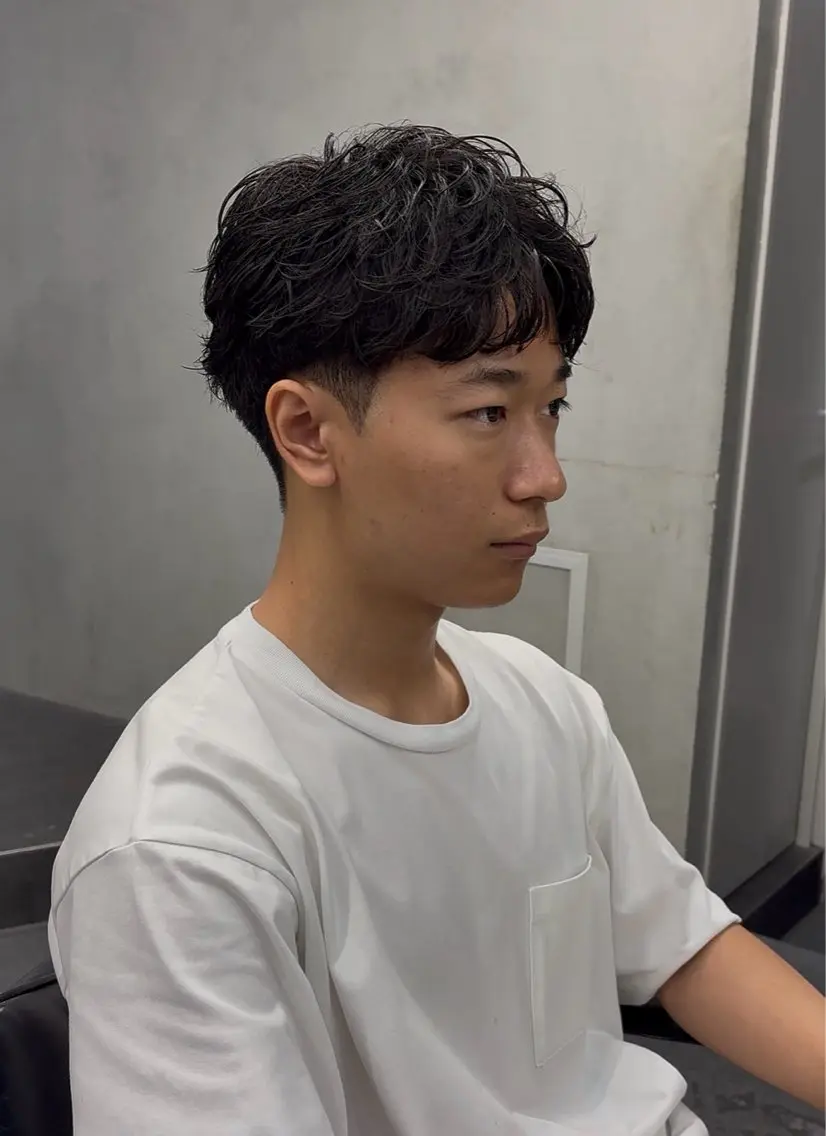 パーマ メンズ カット パーマ トリートメント fifth 山崎 颯人のヘアスタイル