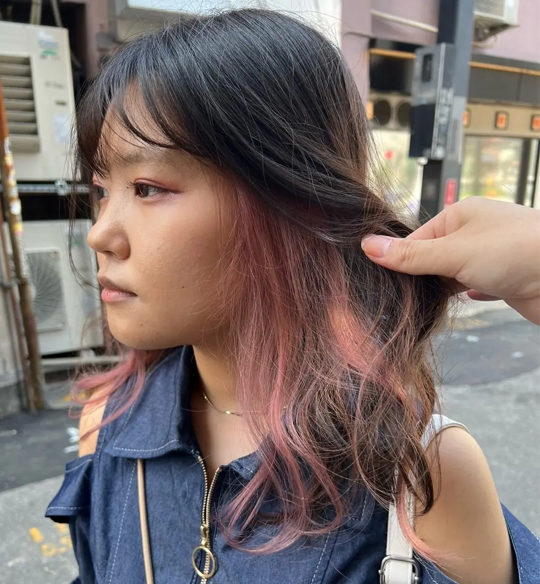 セミロング カラー ベージュカラー インナーカラー ピンクカラー ピンクベージュ 指名数No.1 /NAOYAのヘアスタイル