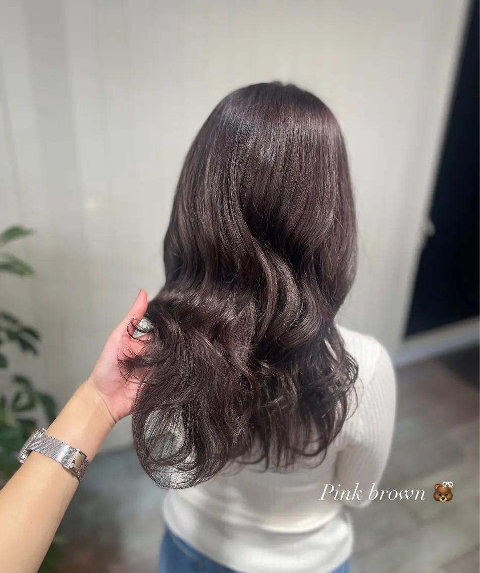 ロング カラー ブラウンカラー ピンクカラー ピンクブラウン ヘアカラー シミズ カエデ🍁のヘアスタイル