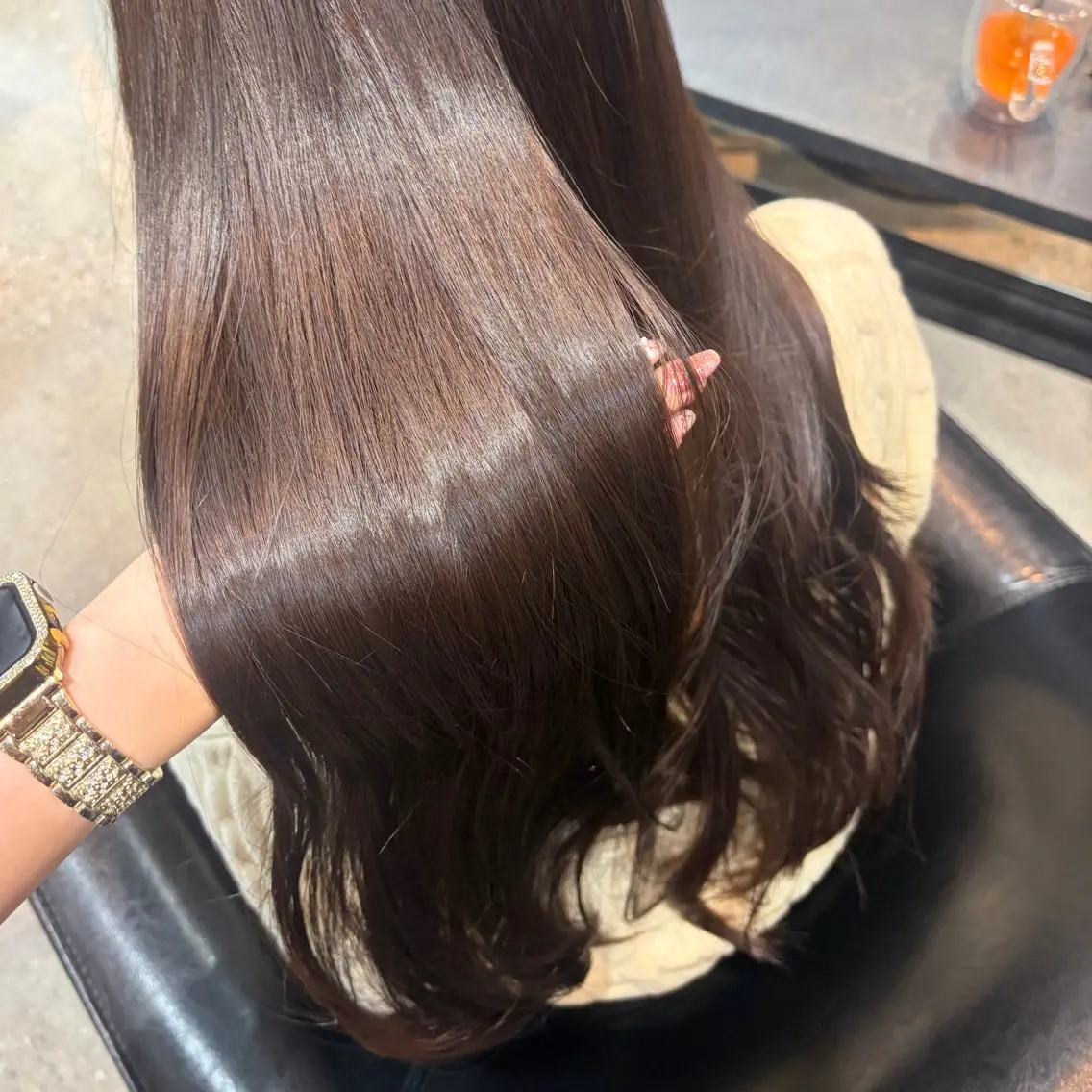 ロング カラー ヘアカラー トリートメント ヘアセット 艶髪カラー・縮毛矯正 ・レイヤーAsunaのヘアスタイル