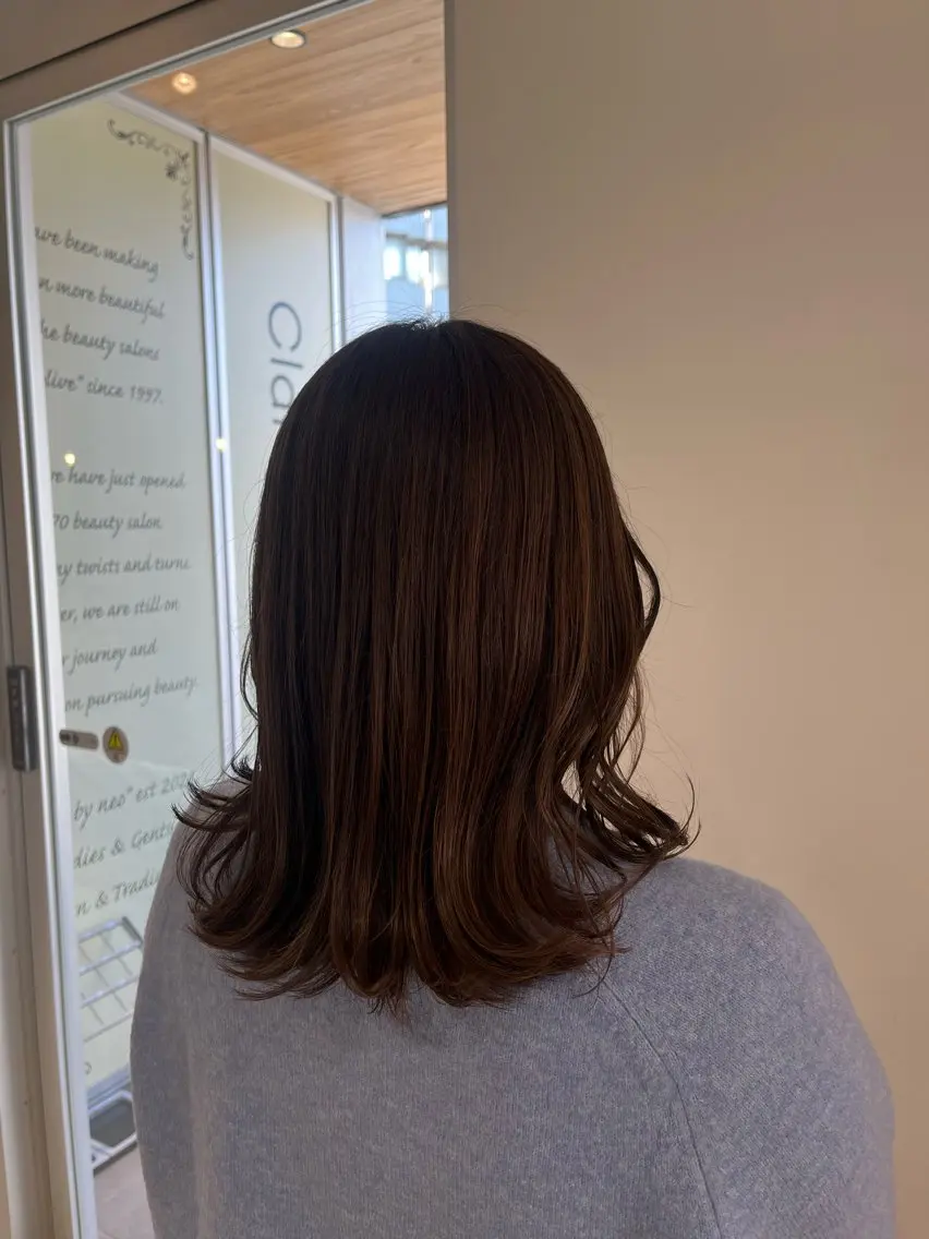 カラー ヘアカラー 和泉田 真白のヘアスタイル