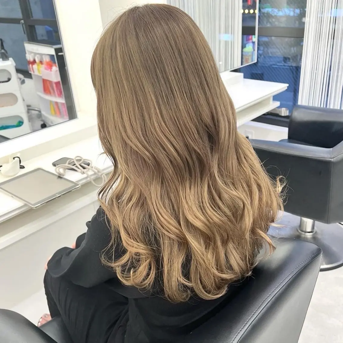 ロング ヘアカラー Parve  Mix 🫧梶川虹のヘアスタイル