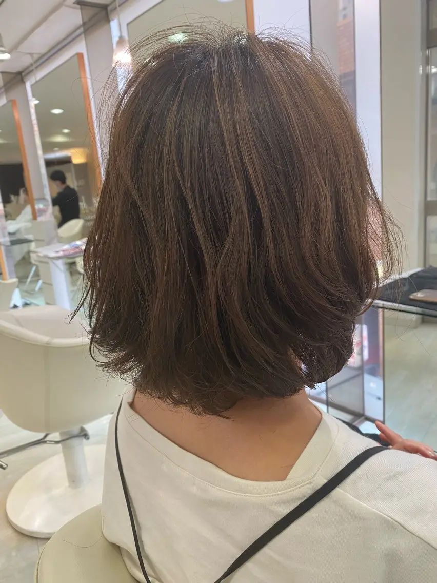 ショート カット ヘアカラー パーマ 鬼澤 なお子のヘアスタイル