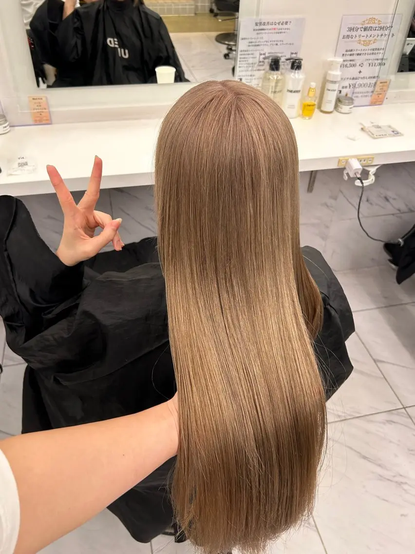 カラー カット ヘアカラー ヘッドスパ ヘアセット 🥯縮毛/レイヤー/ ベージュヘア🥯のヘアスタイル