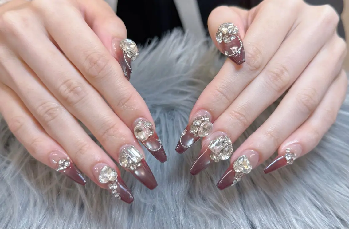 ネイル ハンドネイル ハンドケア Anh Nail 歌舞伎町のネイルデザイン