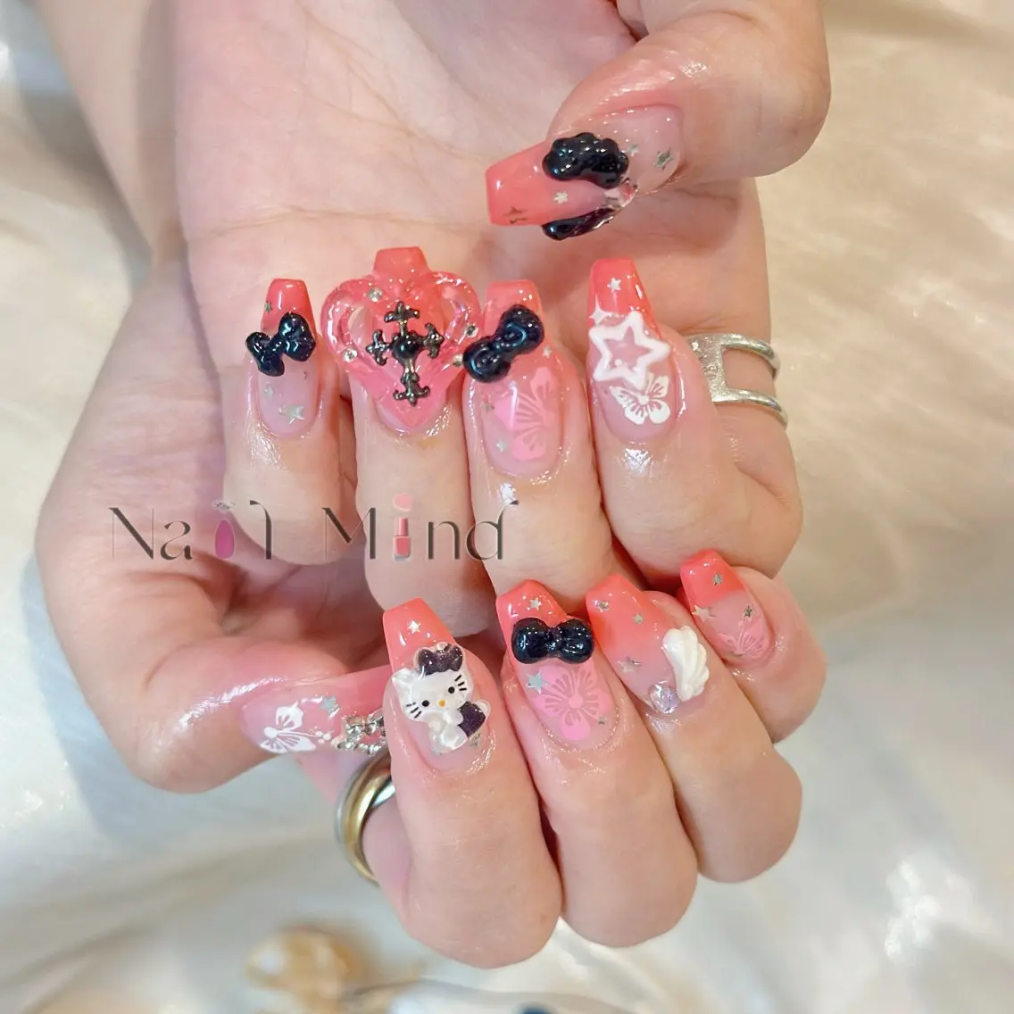 ネイル 長さ出し ハート 持ち込み ピンク リボン ハンドネイル Nail Mind (NaONail)のネイルデザイン