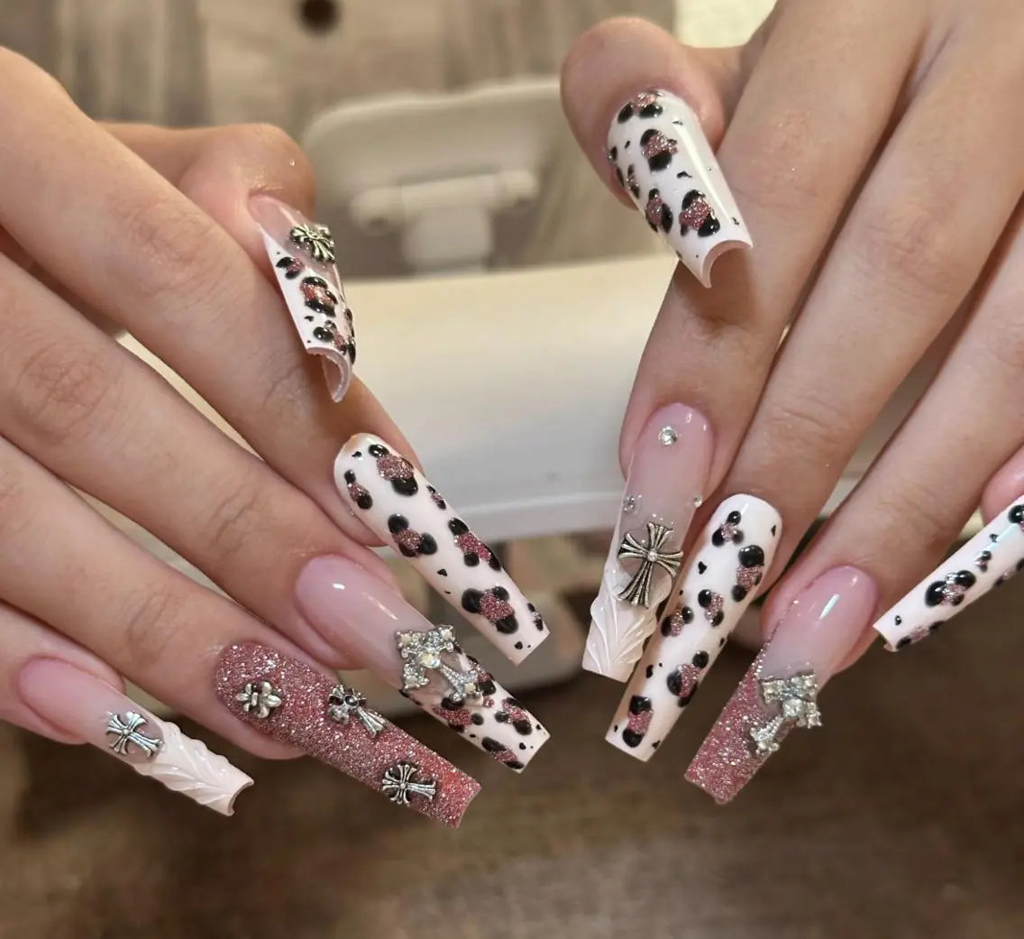 ネイル ハンドネイル ハンドケア 🍑 momo_nailのネイルデザイン