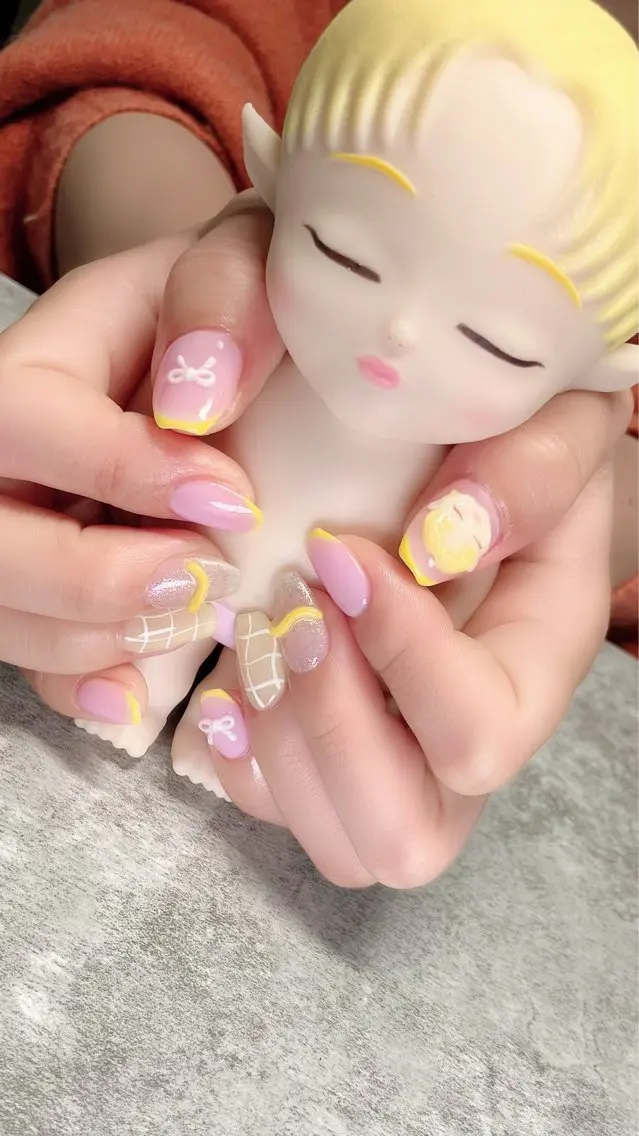 ネイル ハンドネイル ハンドケア shino🌟 痛ネイルのネイルデザイン