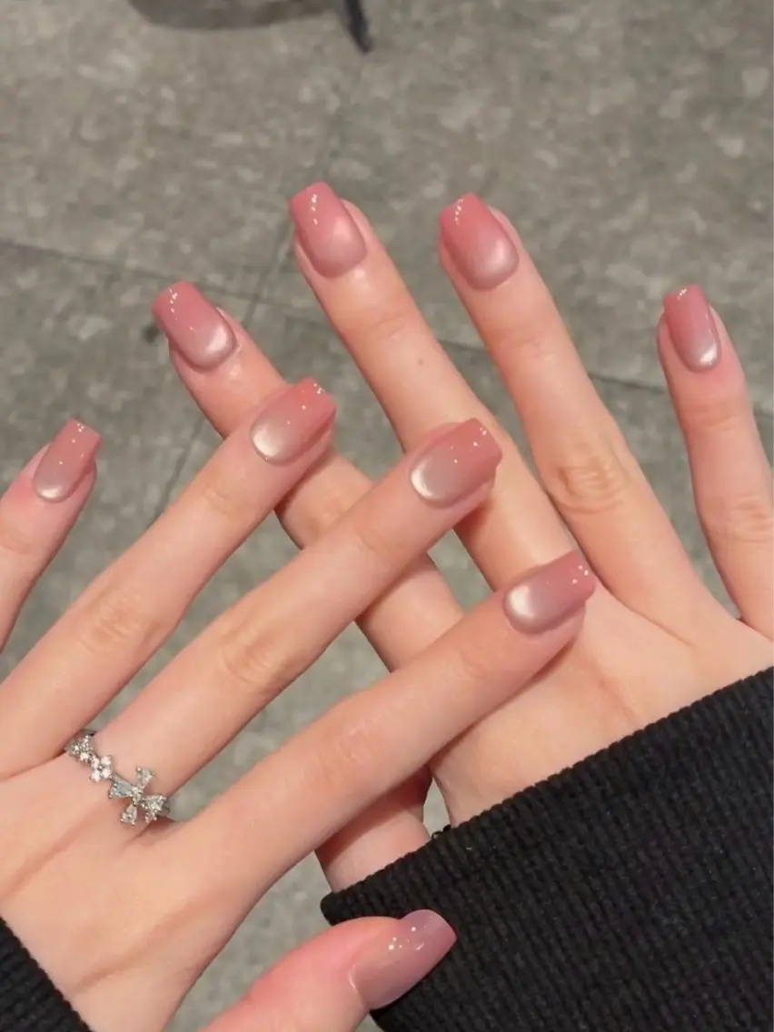 ミディアム Atelier nail salonのネイルデザイン