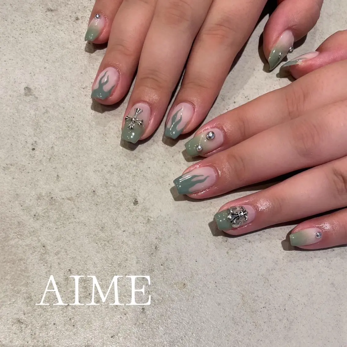 ネイル ハンドネイル AIME （momo）のネイルデザイン