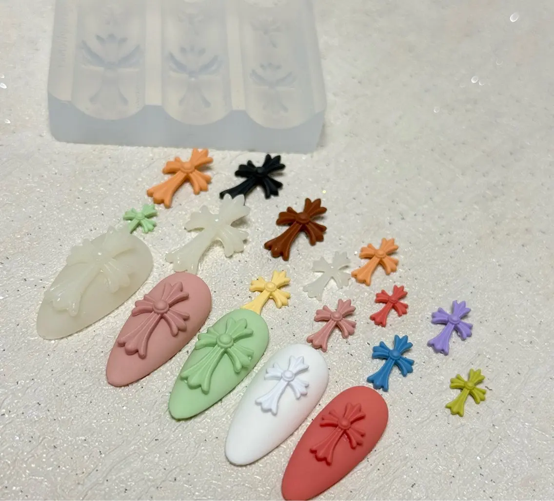 ✝️限定ネイル🌟クロムパーツネイルの写真