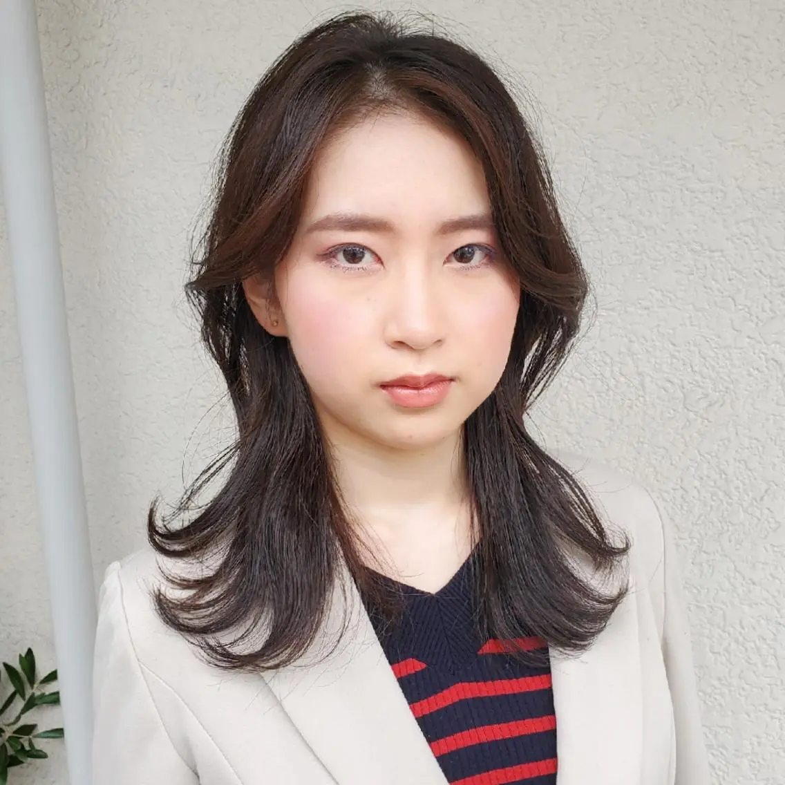 セミロング カラー 切りっぱなしボブ ショートボブ セミロングパーマ バレイヤージュ ベージュカラー カット ヘアカラー トリートメント 韓国レイヤー柔らかい 地毛風縮毛矯正/マツのヘアスタイル