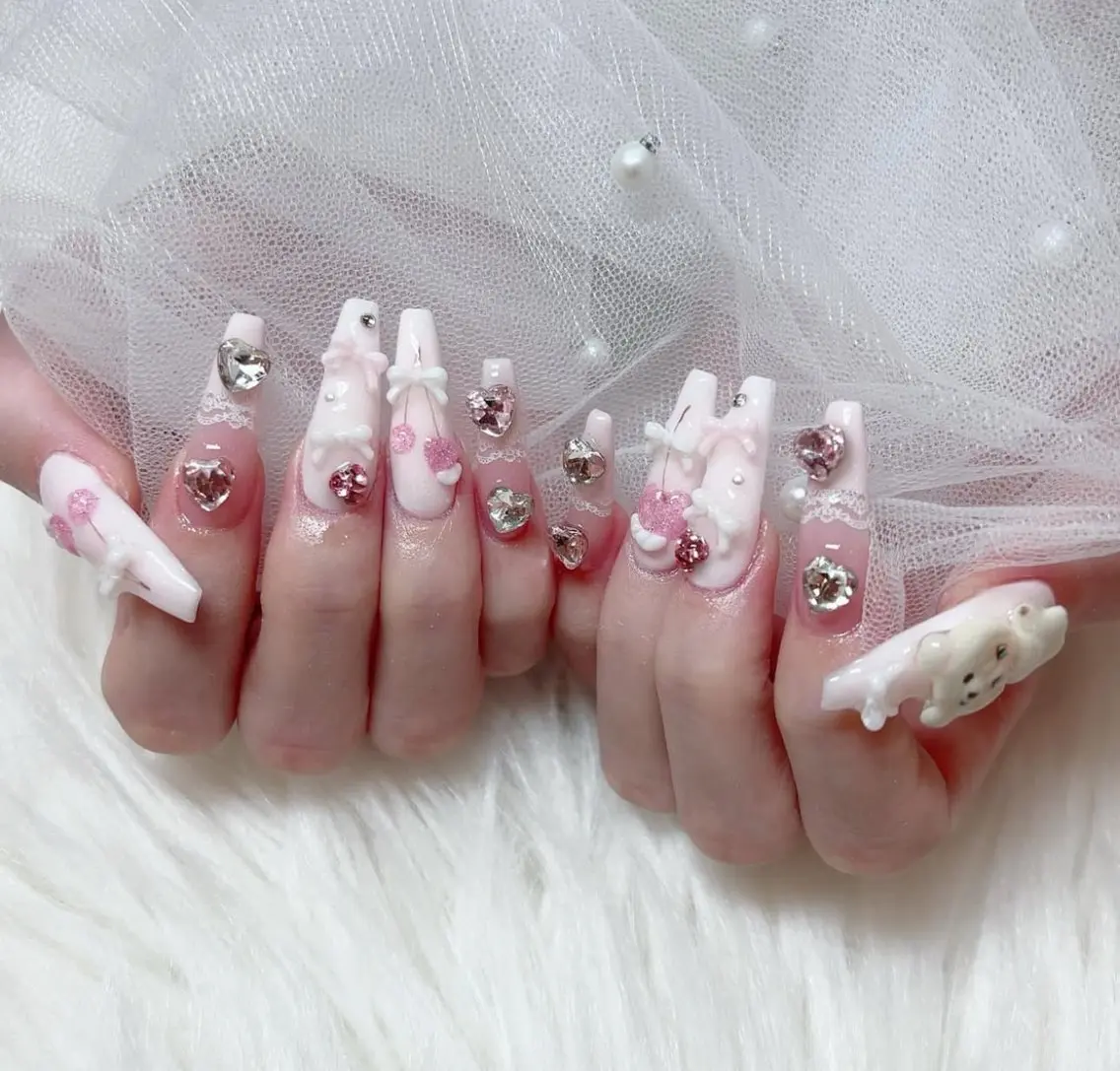 ネイル アートネイル フラワーネイル フレンチネイル ジェルネイル グラデーション ハンドネイル Ryu Nail NekoChanのネイルデザイン