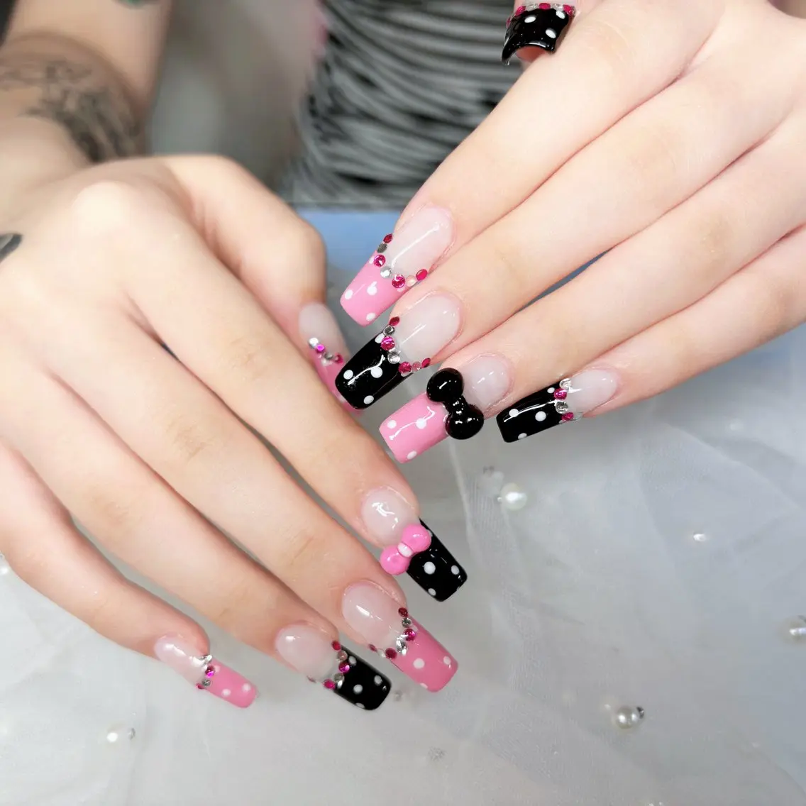 ネイル ハンドネイル H3 Nail Tsuki🦋💙のネイルデザイン