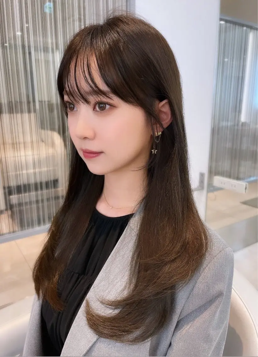 ロング 顔周りカット おくれ毛 カット ヘアカラー トリートメント City/louwe 韓国レイヤーカットのヘアスタイル