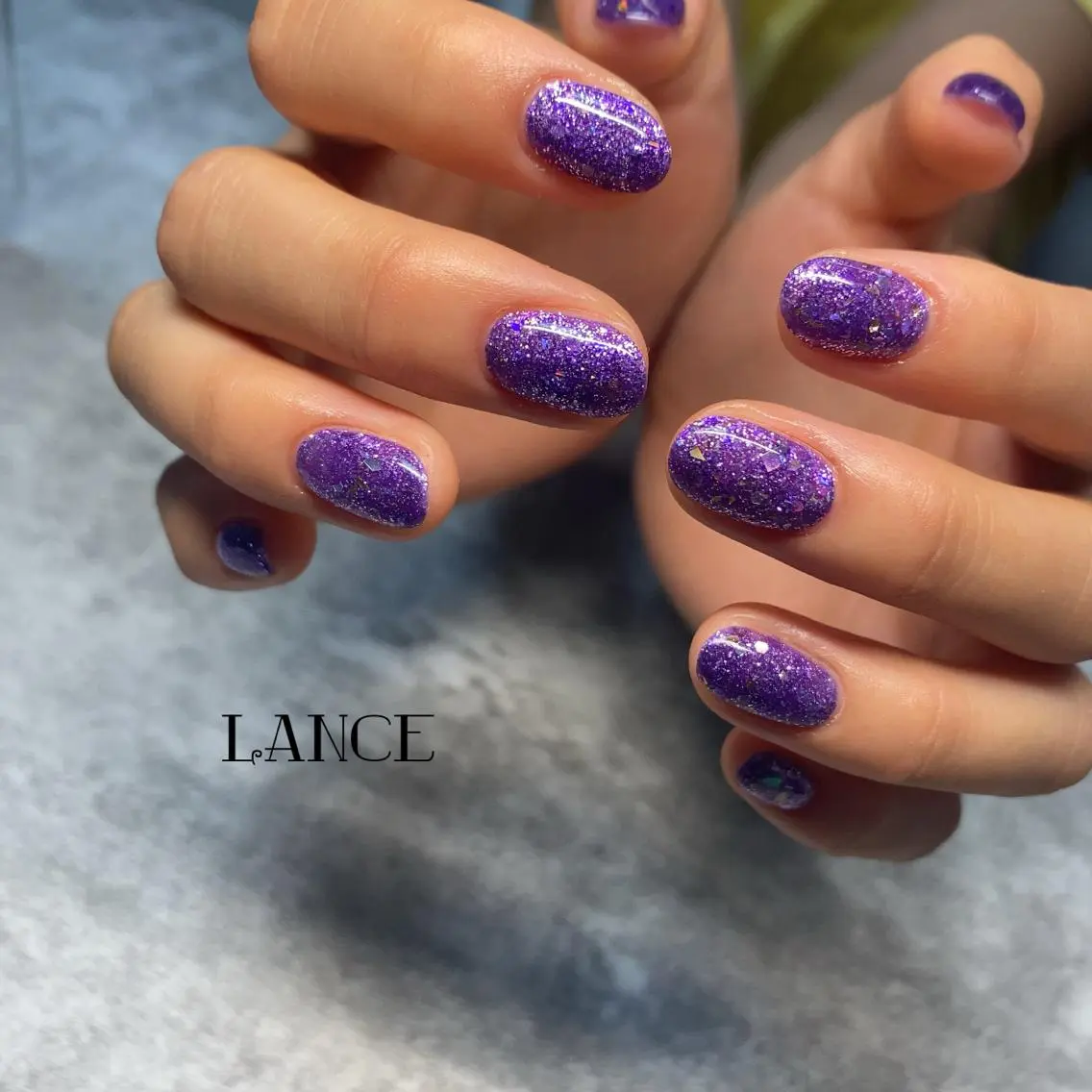ミディアム ネイル オーロラネイル フットネイル フレンチネイル グラデーション キラキラネイル ハンドネイル Lance nailのネイルデザイン