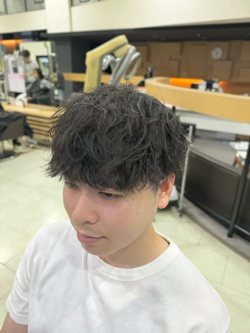 ミディアム パーマ メンズ カット パーマ ヘアセット メンズ特化 古賀陸斗のヘアスタイル