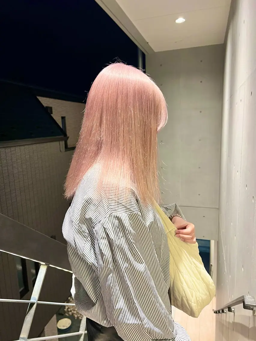 ミディアム カット ヘアカラー トリートメント 艶髪レイヤー/ ハイトーンKeitaのヘアスタイル