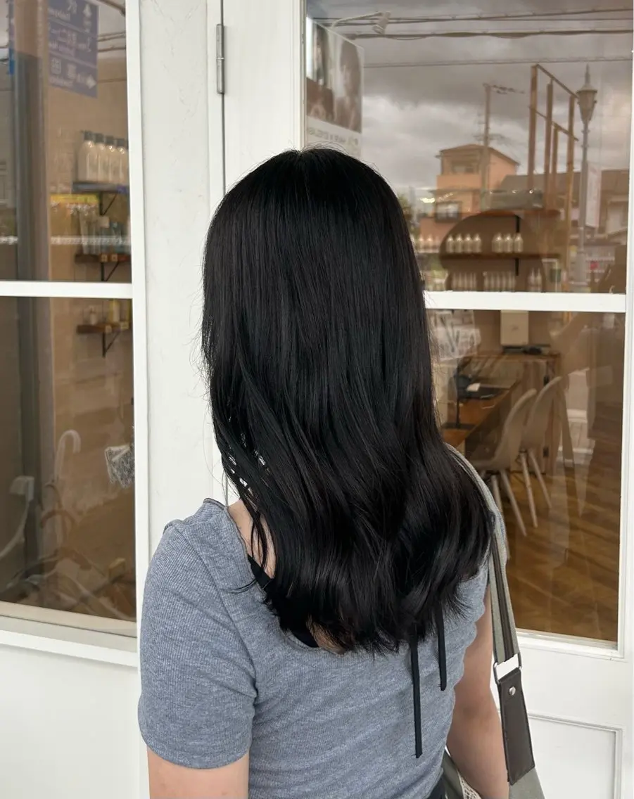 カラー 黒髪 ブルーカラー ブルーブラック 透明感カラー 🫧佐藤透明感カラー デザインカラーのヘアスタイル
