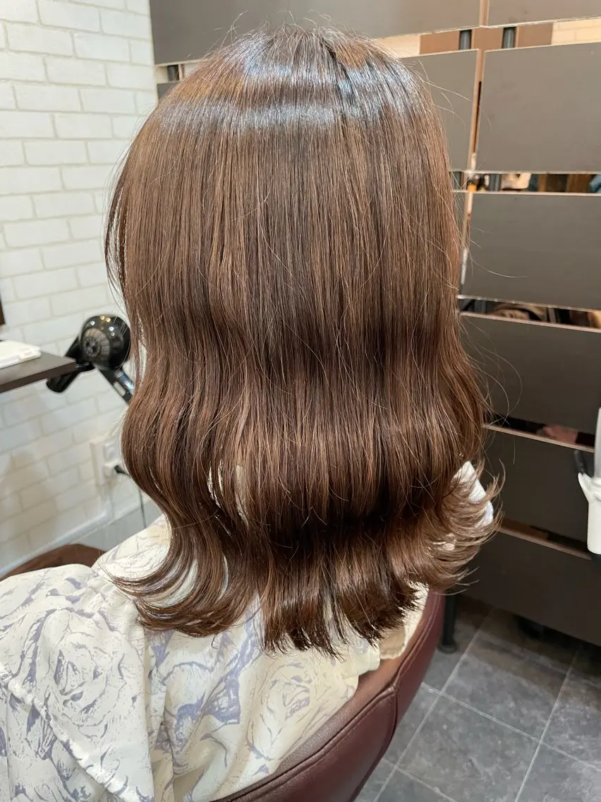 ミディアム カラー ヘアアレンジ カット ヘアカラー トリートメント HUENEST アカデミーサロンのヘアスタイル