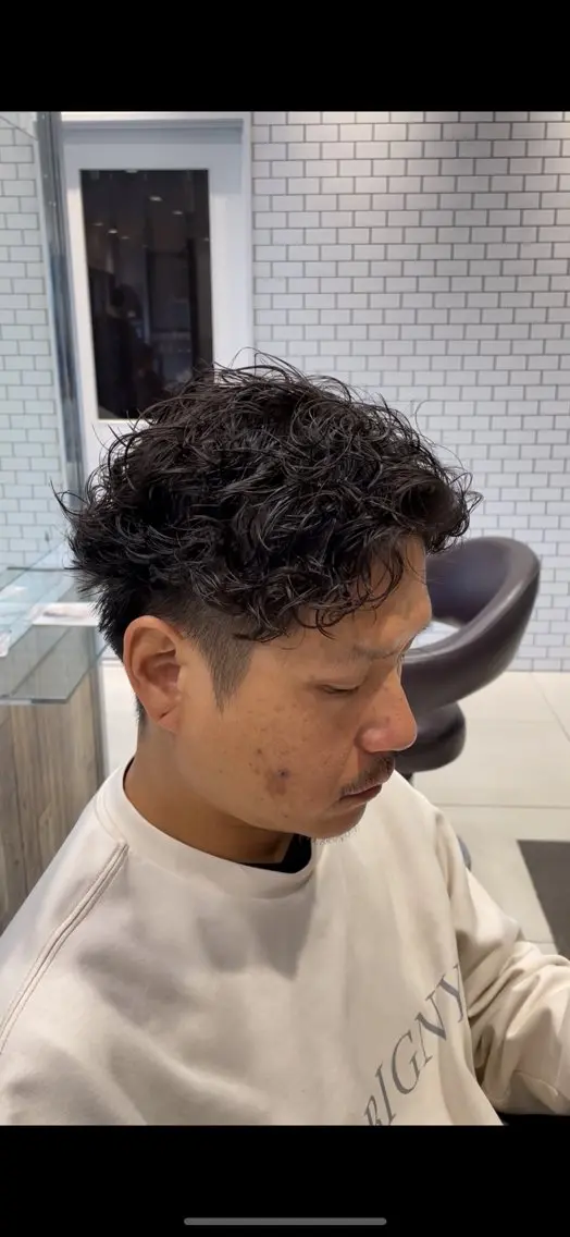 メンズ カット パーマ 目崎 丞のヘアスタイル